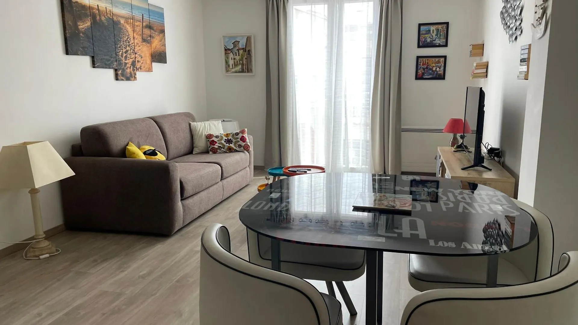 Appartement Cocooning Plage Des Lecques Saint-Cyr-sur-Mer Apartment